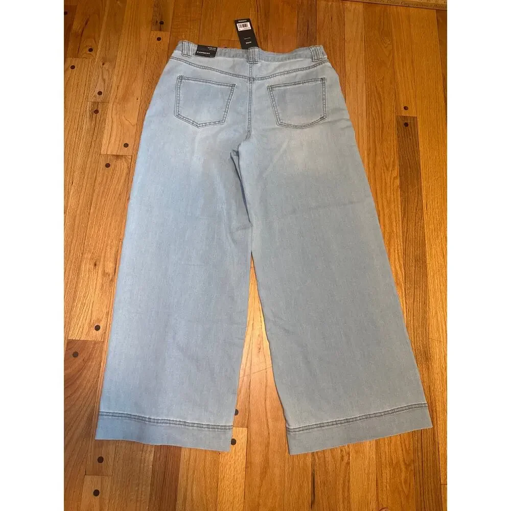 NEW Express Mid Rise Wide Leg Jeans Women’s 8 Light Wash Denim 10095DDM